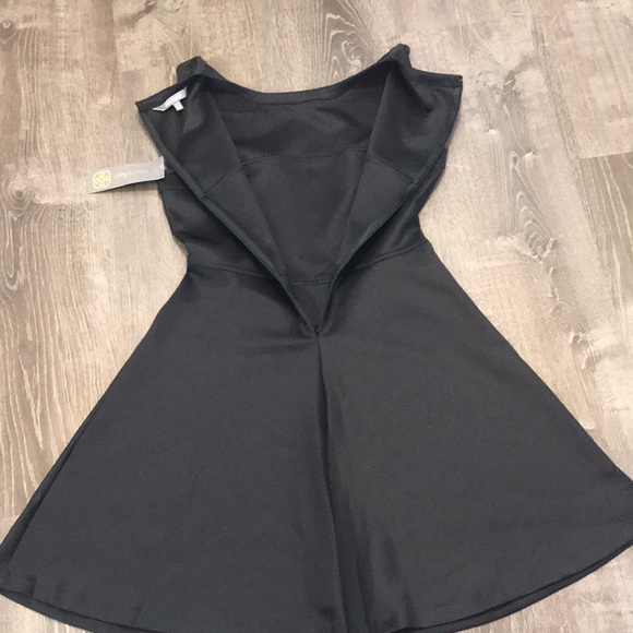Daisy Fuentes dress. Black.  Size- Medium.    NWT! - Picture 8 of 8